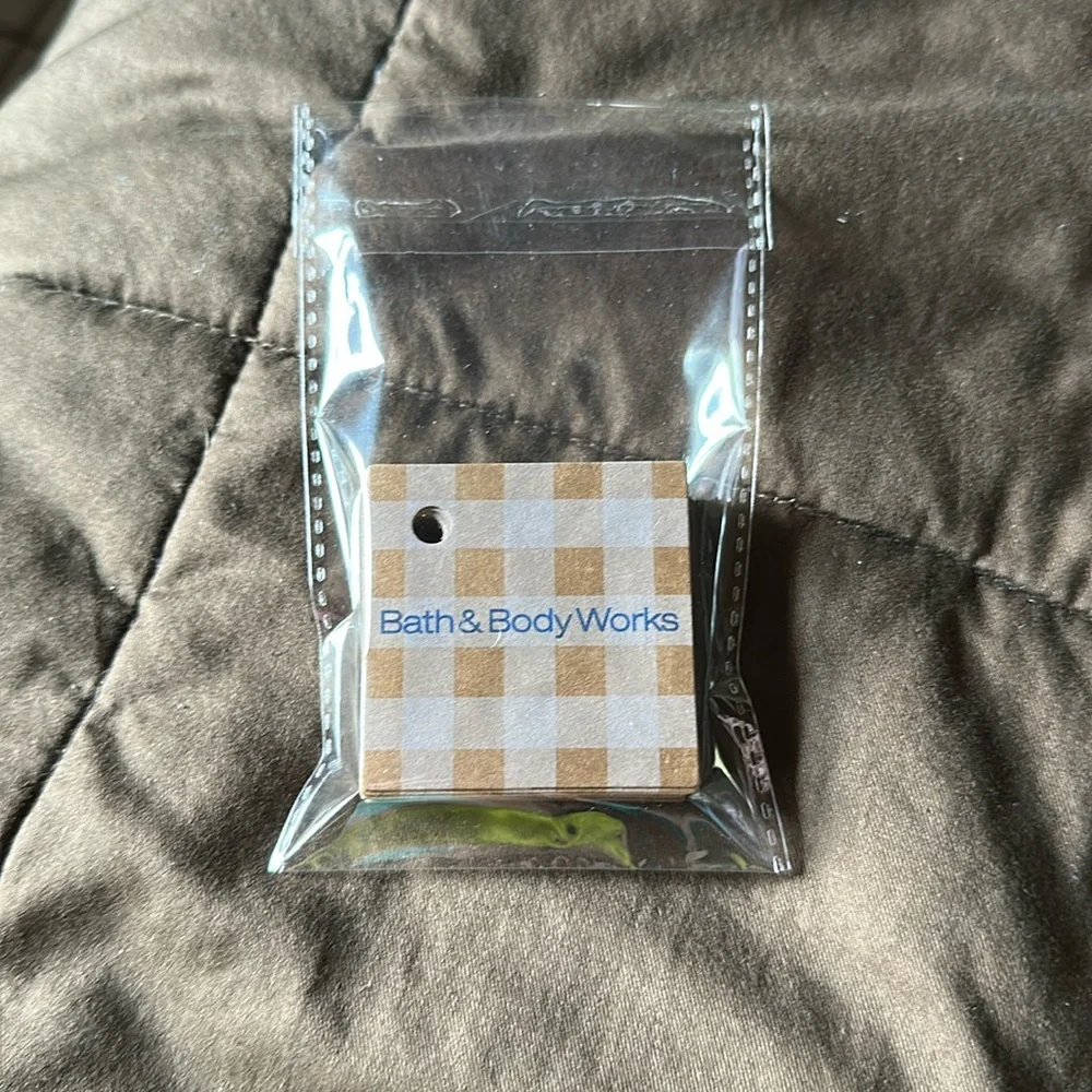 Bath & Body Works Small Cardboard Gingham Gift Tags